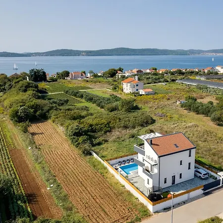 Luxus Jomani Bibinje