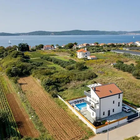 Luxus Jomani * Bibinje